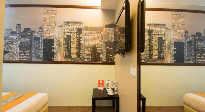 Oyo 126 Rae Hotel Kuala Lumpur Exterior photo